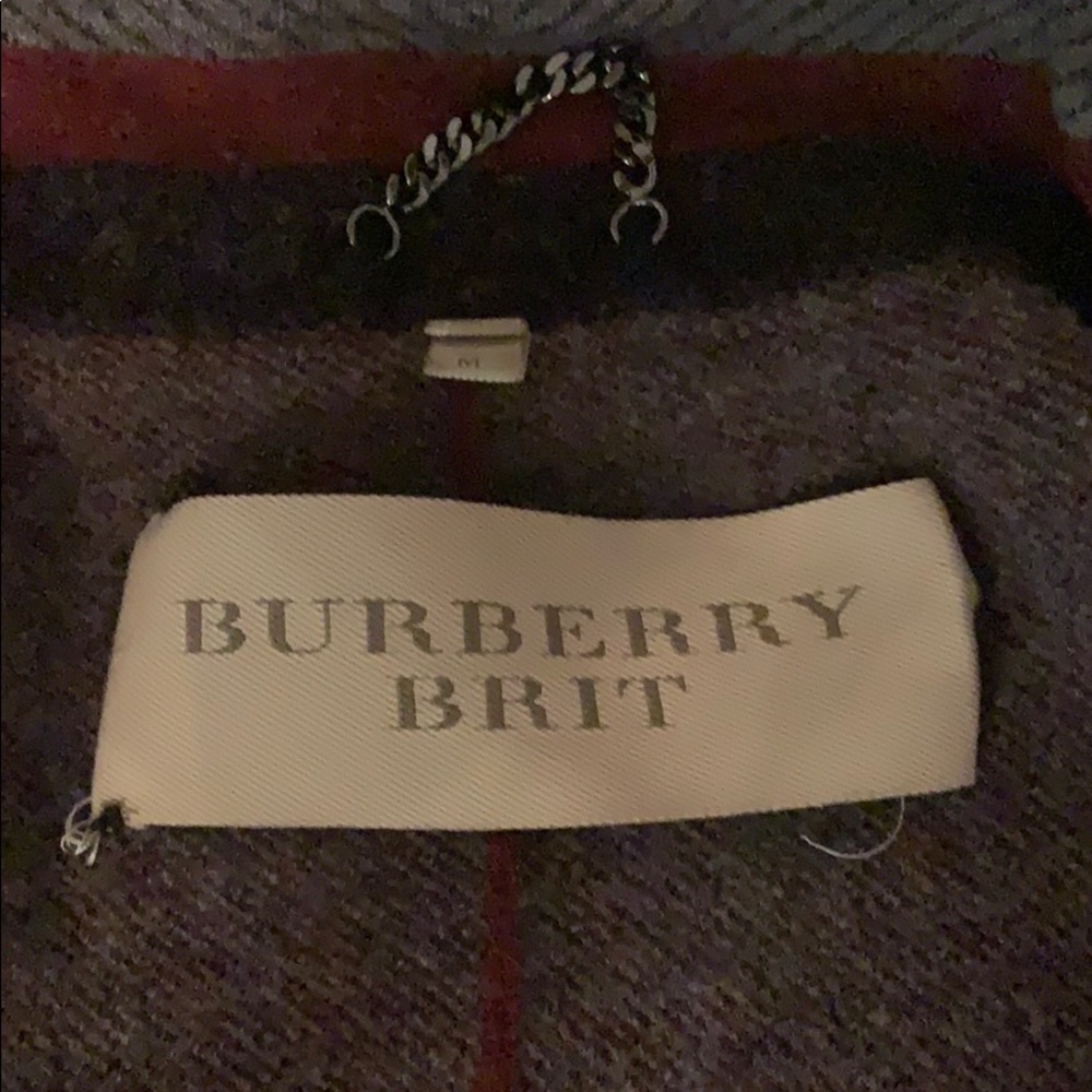Authorities Burberry